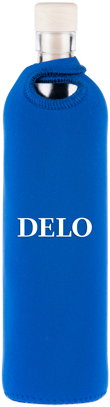 Flaška z logotipom Delo